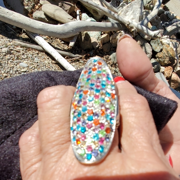Crystal multi colored ring. - Picture 2 of 2
